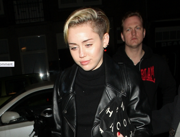 Miley Cyrus Visits The Green House Coffee Shop Amsterdam